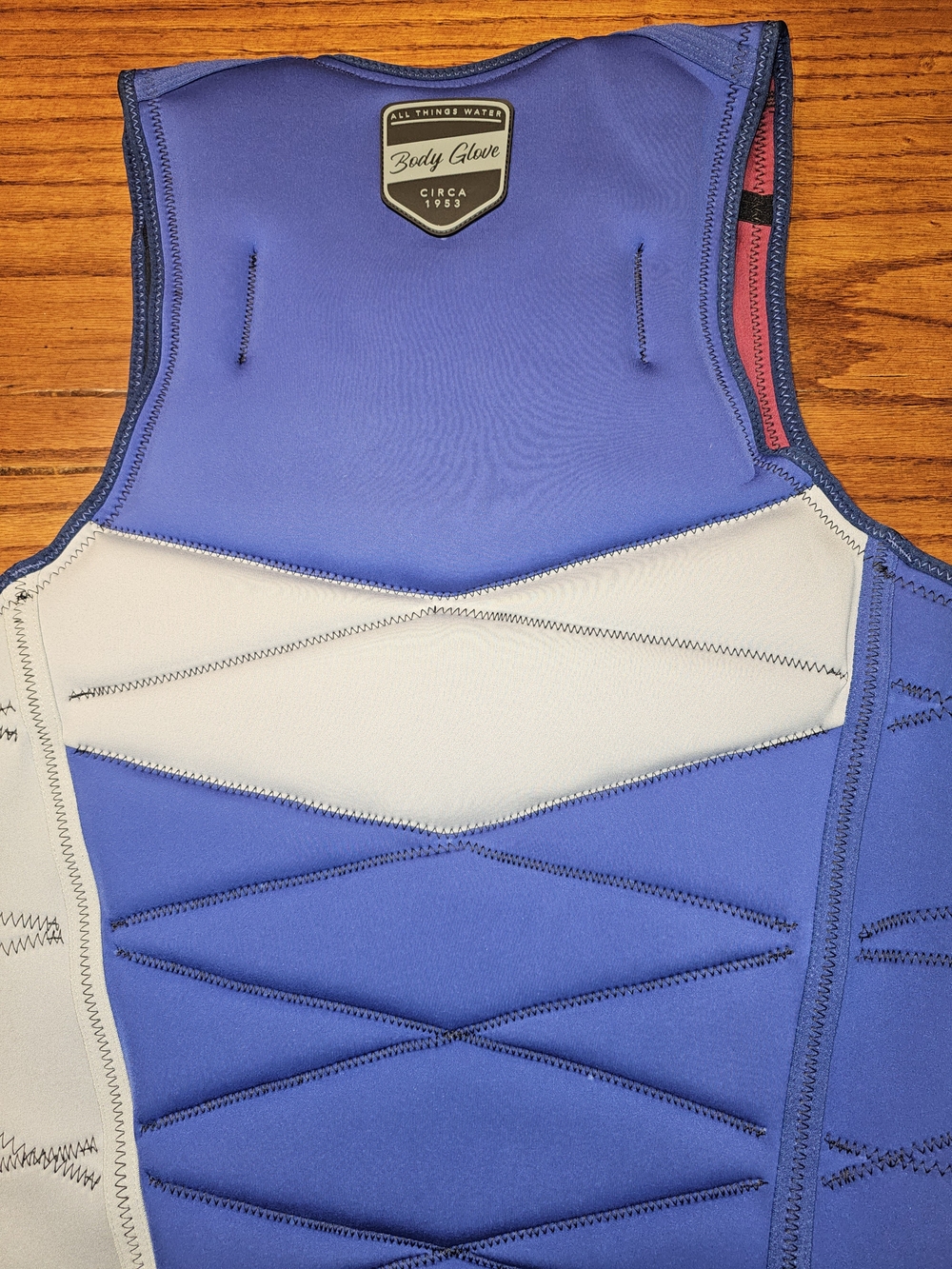 Body Glove Men's Blue and Light Gray Ski/Snowboard Comp Vest - Picture 4 of 4